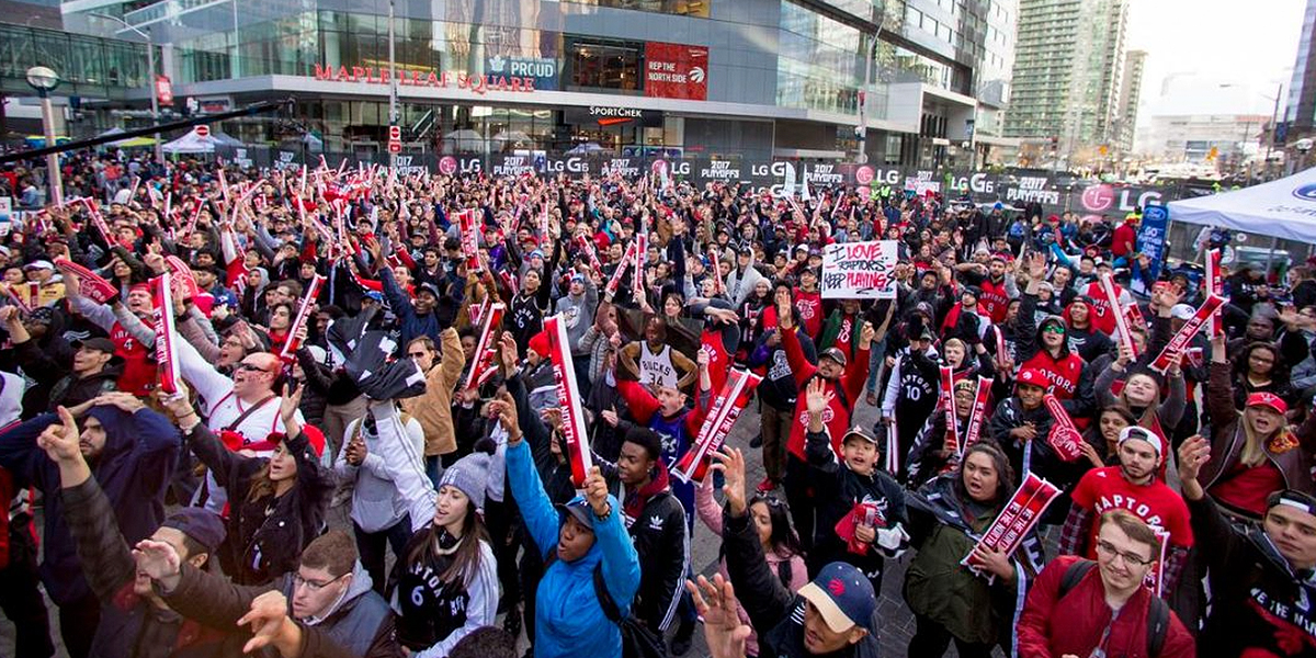 Toronto Playoffs arrive in style with Main Street Limousine